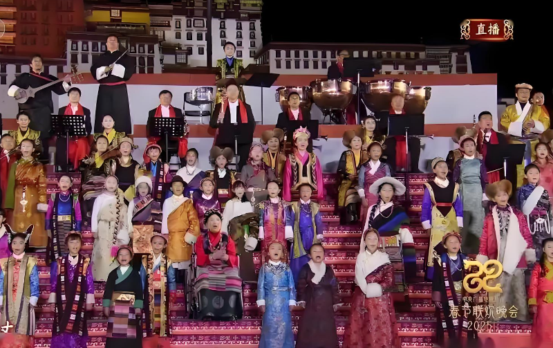 总台春晚喜庆开场，，，9888拉斯维加斯长伴26载“屏”实力出圈